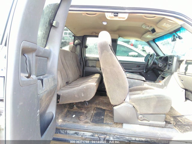 2005 CHEVROLET SILVERADO 1500 LS/Z71/LT VIN: 2GCEK19T651214361