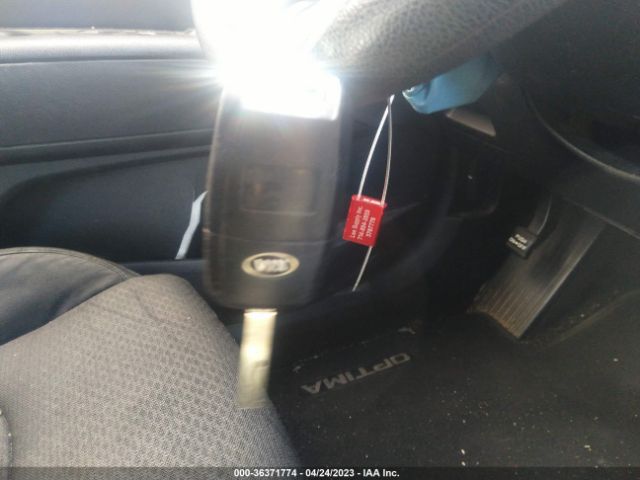 5XXGT4L35GG044085 KIA Optima Lx