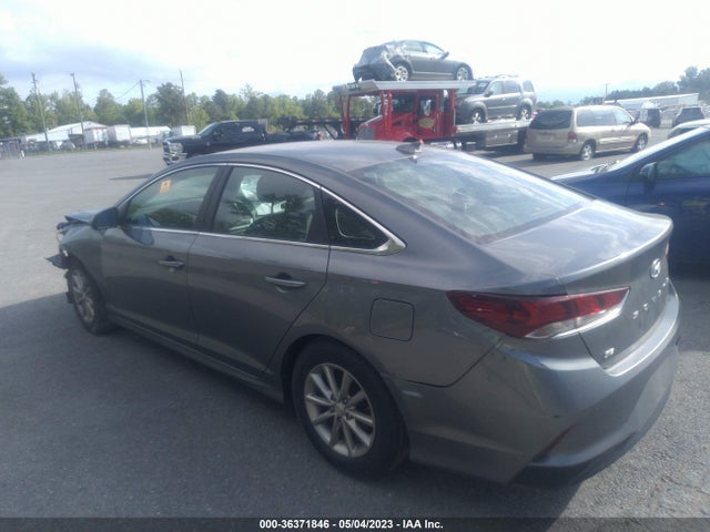 Hyundai SONATA SE 2019 5NPE24AF0KH790027 Image 3