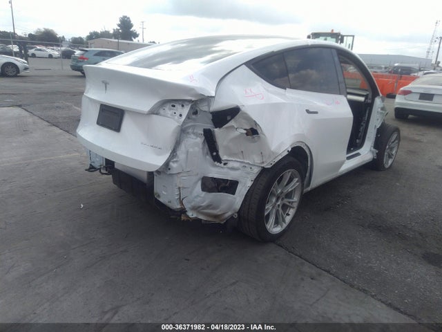 Tesla Model Y Long Range 2021 5YJYGDEE4MF219917 Image 4
