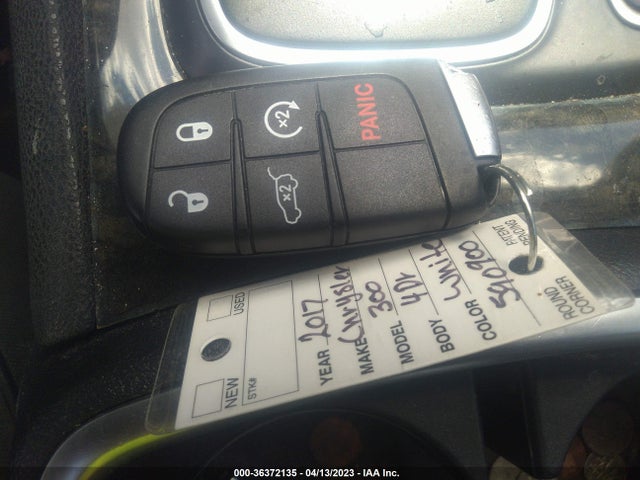 Chrysler 300 300c 2017 2C3CCAEG8HH590900 Image 11