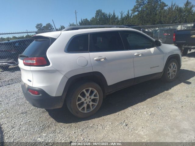 1C4PJLCBXHD231583 Jeep Cherokee Latitude