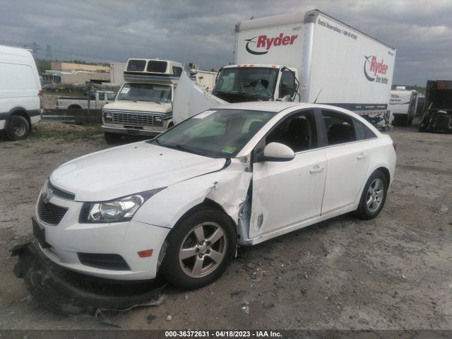 Chevrolet Cruze 1lt 2014 1G1PC5SB8E7451511 Image 2