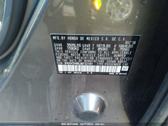 2018 HONDA FIT EX VIN: 3HGGK5H86JM732181