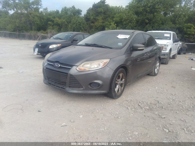 Ford FOCUS SE 2014 1FADP3F28EL242022 Image 2