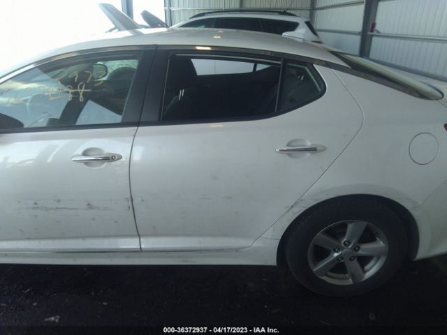 KNAGM4A71F5630785 KIA Optima Lx