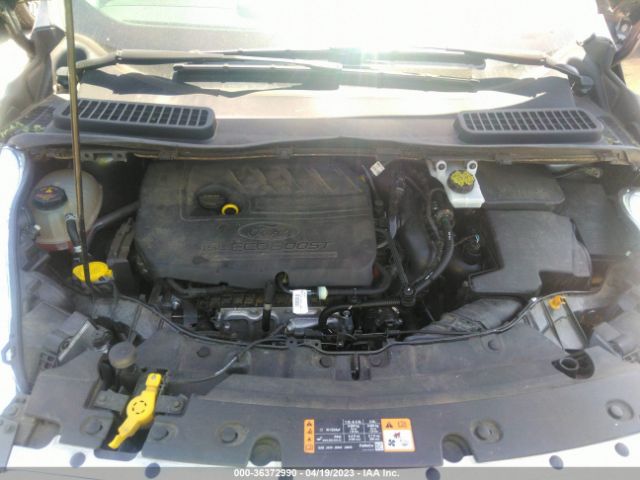 1FMCU0GD1HUF05653 Ford ESCAPE SE