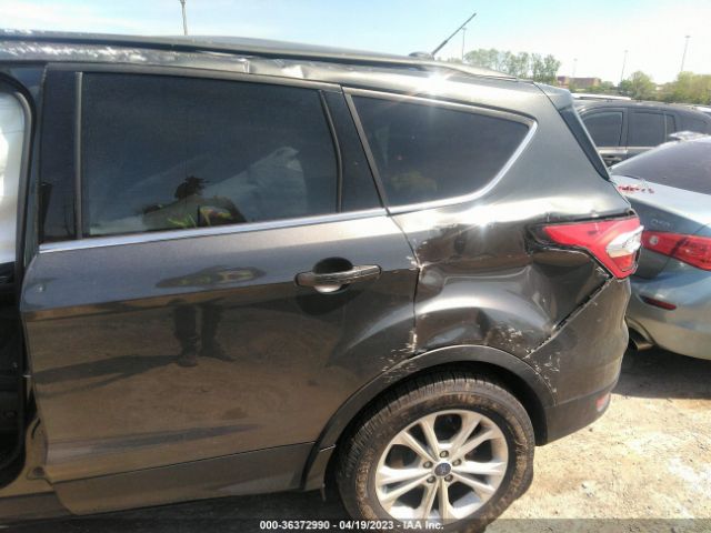 1FMCU0GD1HUF05653 Ford ESCAPE SE