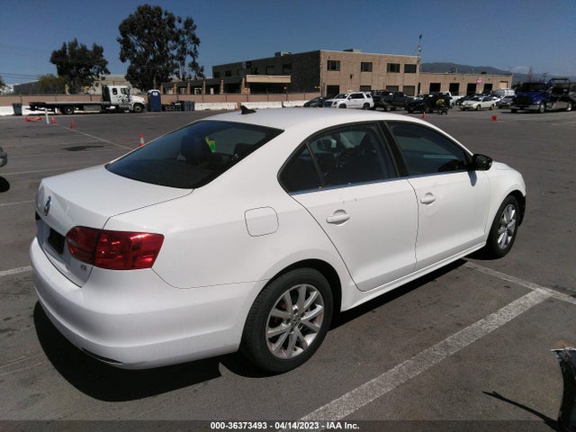 3VWD17AJ0EM238849 Volkswagen Jetta Sedan Se W/connectivity