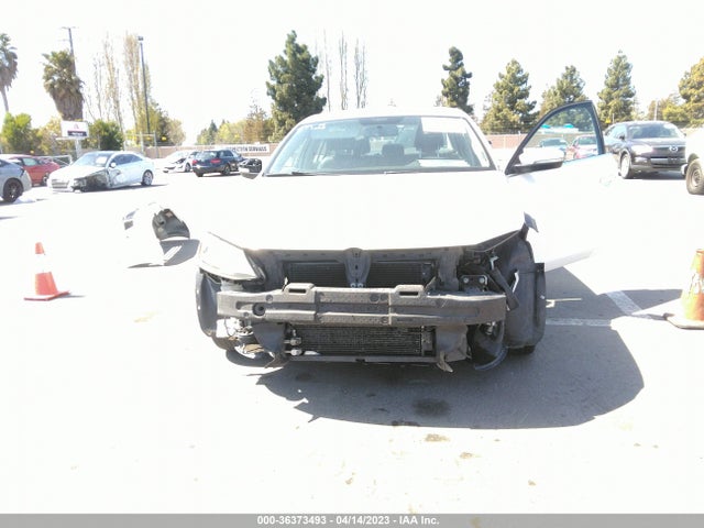 3VWD17AJ0EM238849 Volkswagen Jetta Sedan Se W/connectivity