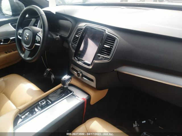 YV4A22PKXH1108419 Volvo Xc90 Momentum