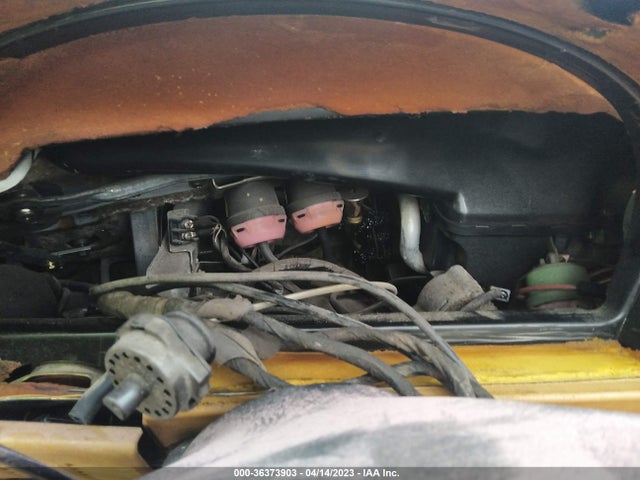1988 MERCEDES-BENZ 560 SL VIN: WDBBA48D0JA079023