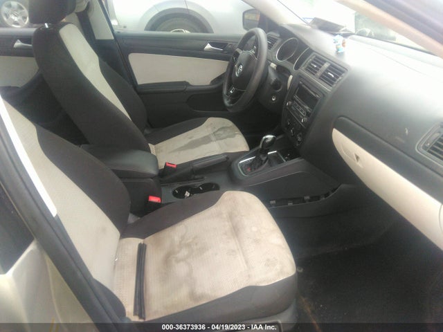 Продажа на аукционе авто 2015 Volkswagen Jetta Sedan 2.0l S, vin: 3VW2K7AJ3FM255537, номер лота: 36373936