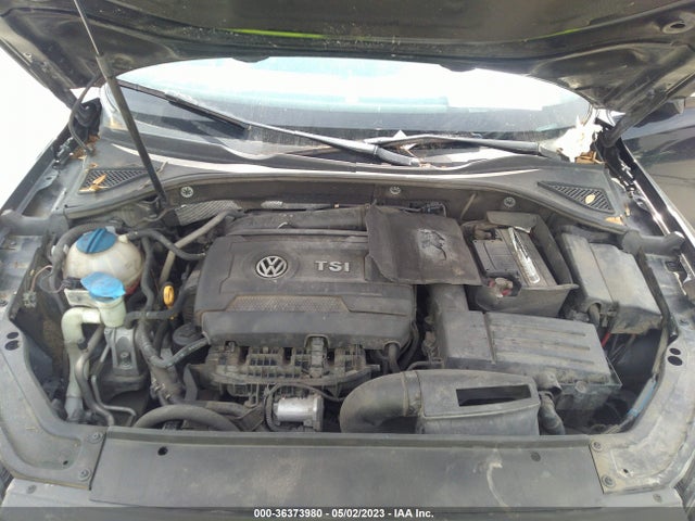 1VWAT7A31GC042115 Volkswagen Passat 1.8t R-line W/comfort Pkg