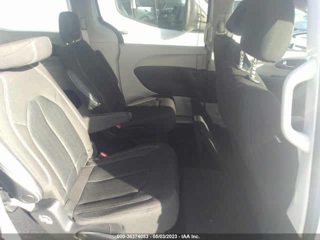 2C4RC1CG5NR230420 Chrysler Voyager Lx