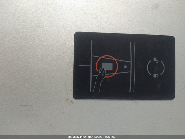 Tesla Model Y Long Range 2022 7SAYGDEE0NF557903 Image 3