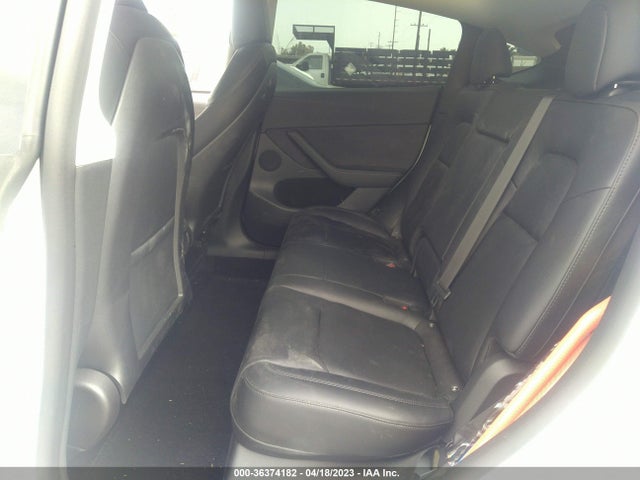 Tesla Model Y Long Range 2022 7SAYGDEE0NF557903 Image 10