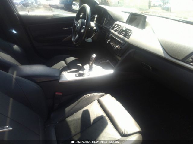 WBA3B1C5XEP679713 BMW 3 Series 320i
