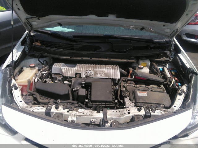 Toyota Prius V Two/five/three/four 2017 JTDZN3EU3HJ058955 Image 11