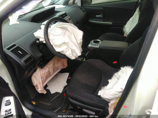 Toyota Prius V Two/five/three/four 2017 JTDZN3EU3HJ058955 Image 6
