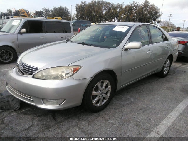 2005 TOYOTA CAMRY LE/XLE VIN: JTDBF32K050164041