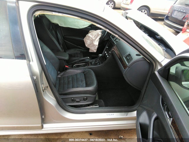 1VWCN7A30EC075879 Volkswagen Passat Tdi Sel Premium