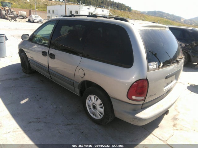 1997 PLYMOUTH VOYAGER SE VIN: 2P4GP45R1VR116812