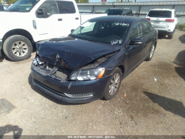 1VWAT7A37FC056678 Volkswagen Passat 1.8t Wolfsburg Ed