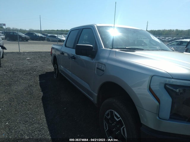 2022 Ford F-150 Lightning, VIN: 1FTVW1EL4NWG04717