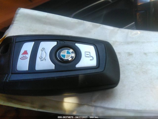 WBA8A9C57GK617841 BMW 3 Series 320i