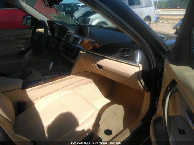 WBA8A9C57GK617841 BMW 3 Series 320i