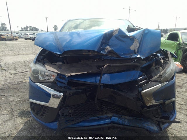 JA4AP3AU8JZ008275 Mitsubishi Outlander Sport 2.0