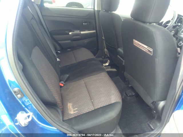 JA4AP3AU8JZ008275 Mitsubishi Outlander Sport 2.0