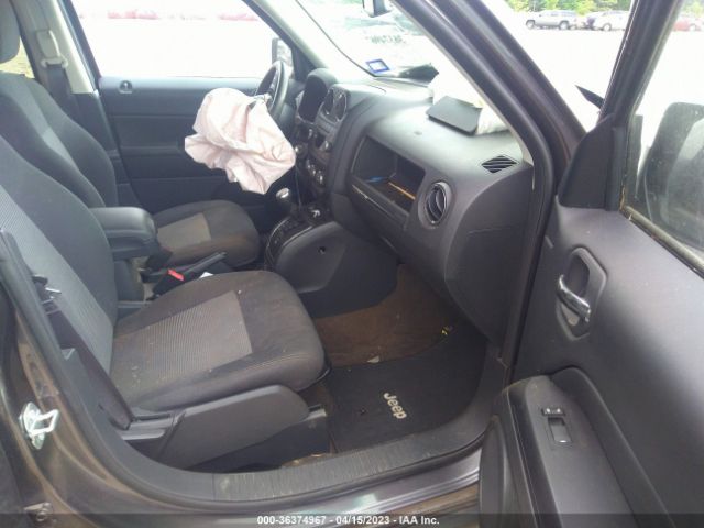 1C4NJPBB5GD706099 Jeep Patriot Sport