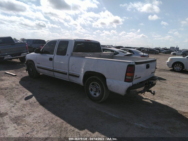 2000 CHEVROLET SILVERADO 1500 LS VIN: 2GCEC19T4Y1244217