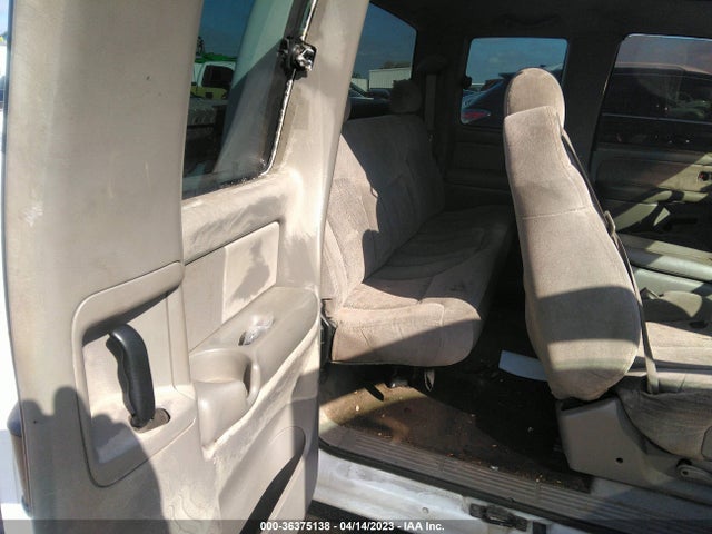 2000 CHEVROLET SILVERADO 1500 LS VIN: 2GCEC19T4Y1244217