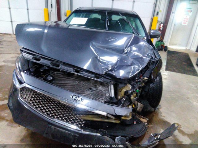 KNALC4J13J5127670 KIA Cadenza Premium