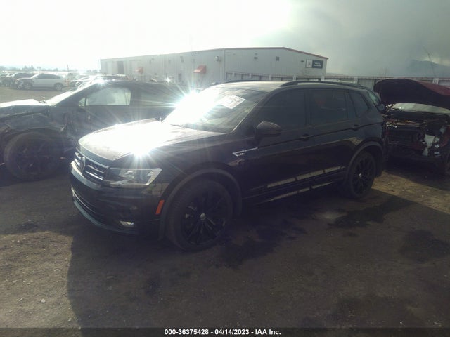 3VV2B7AX7LM107749 Volkswagen Tiguan Se/sel/se R-line Black