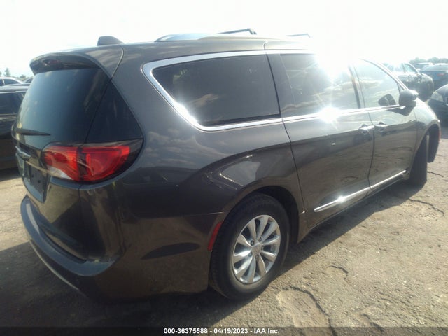 2C4RC1BG8KR655224 Chrysler Pacifica Touring L