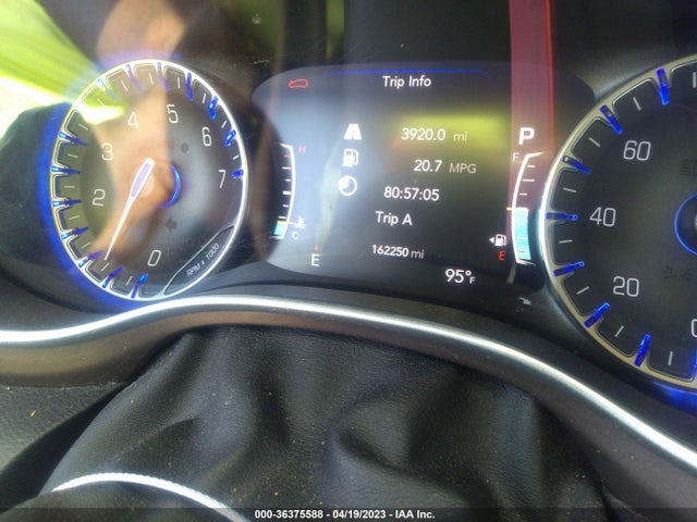 2C4RC1BG8KR655224 Chrysler Pacifica Touring L