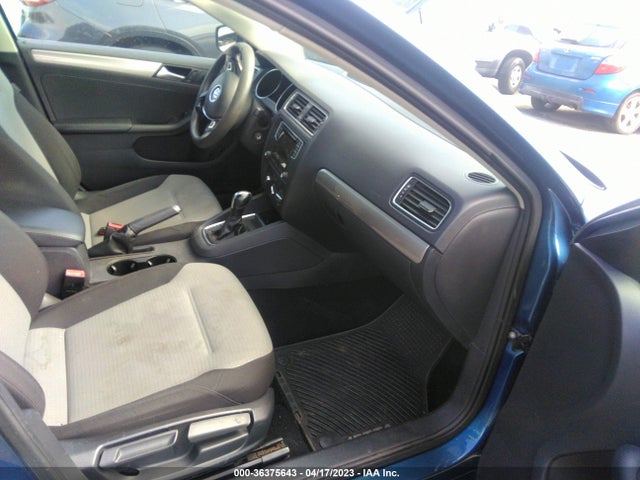 3VW2B7AJ2HM288211 Volkswagen Jetta 1.4t S