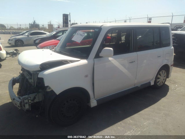 2004 SCION XB VIN: JTLKT324540145921