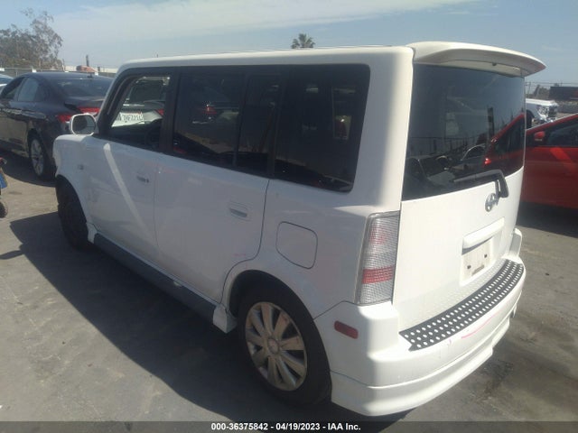 2004 SCION XB VIN: JTLKT324540145921