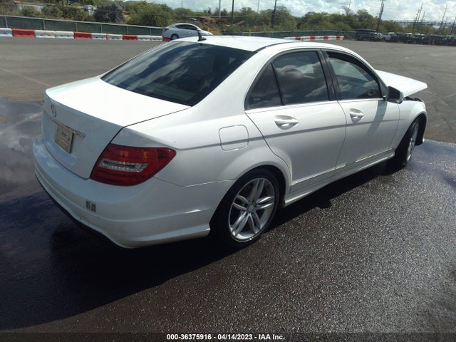 Mercedes-Benz C-class C 250 2014 WDDGF4HB9EG243255 Image 4