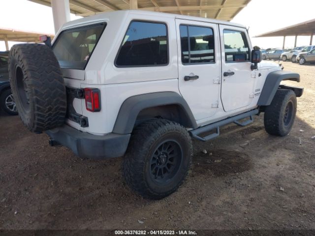 1C4BJWDG2FL588605 Jeep Wrangler Unlimited Sport