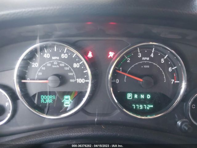 1C4BJWDG2FL588605 Jeep Wrangler Unlimited Sport