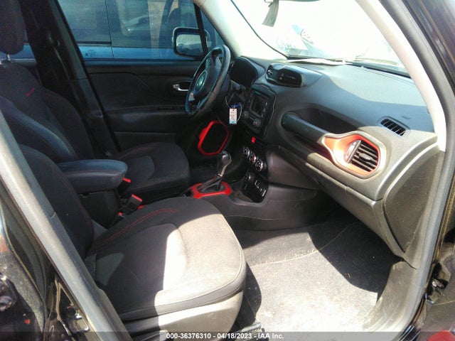 ZACCJBCT5FPB20097 Jeep Renegade Trailhawk