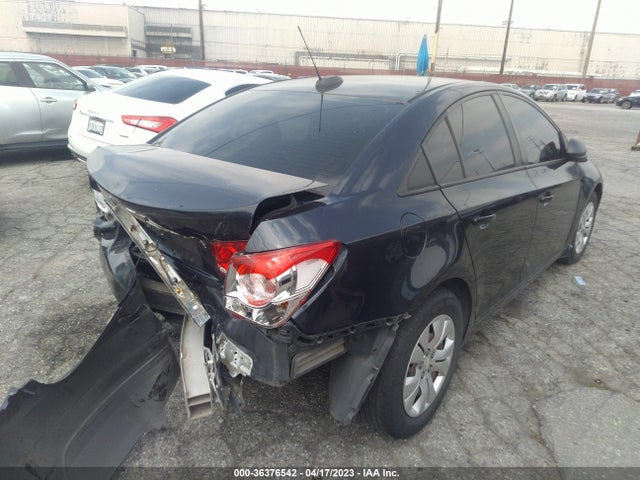Chevrolet Cruze Limited Ls 2016 1G1PC5SG2G7142664 Image 4