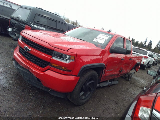 Chevrolet Silverado 1500 Custom 2018 1GCVKPEC5JZ204818 Image 2