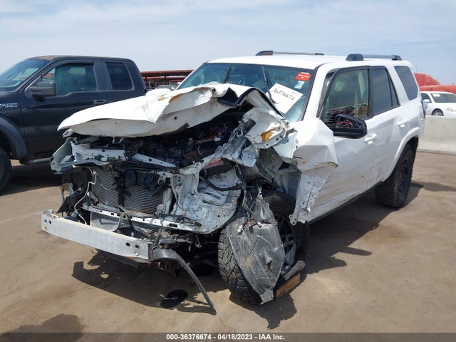 Toyota 4runner Trail 2016 JTEBU5JR1G5400701 Image 2